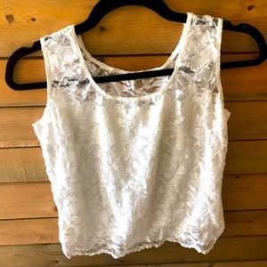 ‼️SOLD‼️White woman’s tank top